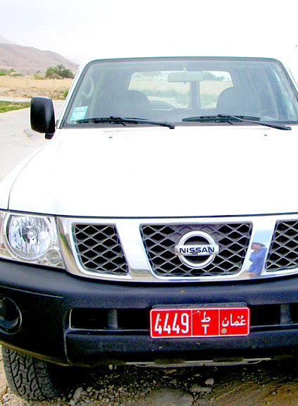 Mietwagen Nissan Patrol im Oman Region Musandam.